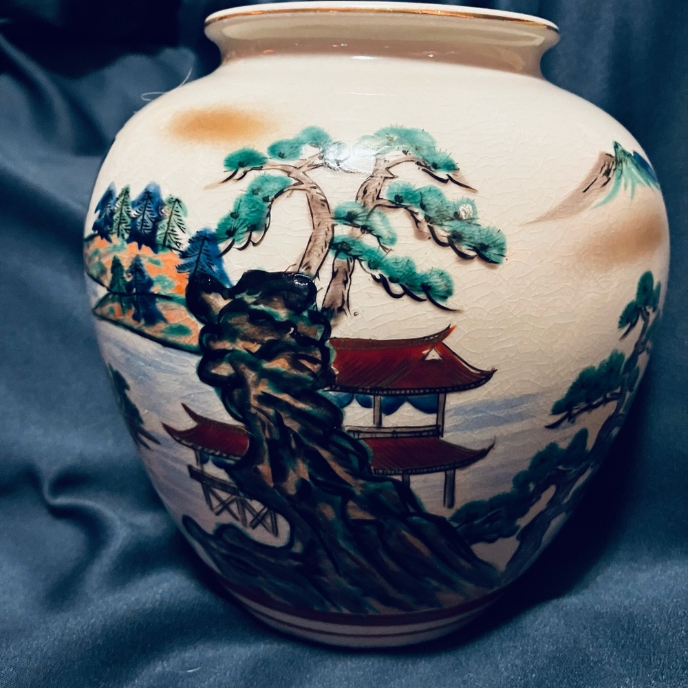 Vintage Kutani Porcelain Vase